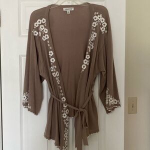 Coldwater Creek Large Tan Sweater with White Embroidered Flowers
